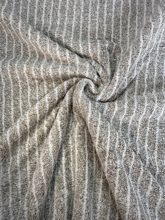 Tela Toalla Estampada Raya Café Ref. 1402